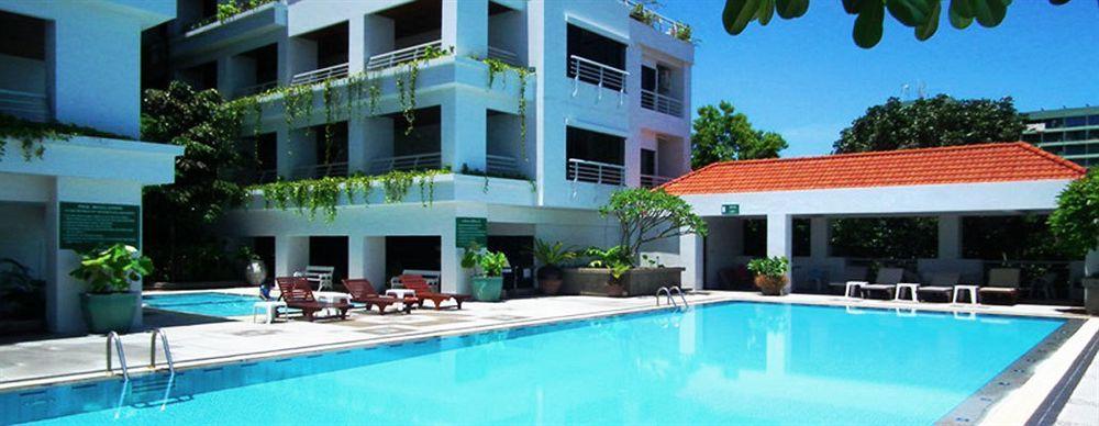 Apartamento Abricole At Pattaya Hill Exterior foto