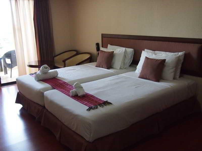 Apartamento Abricole At Pattaya Hill Exterior foto