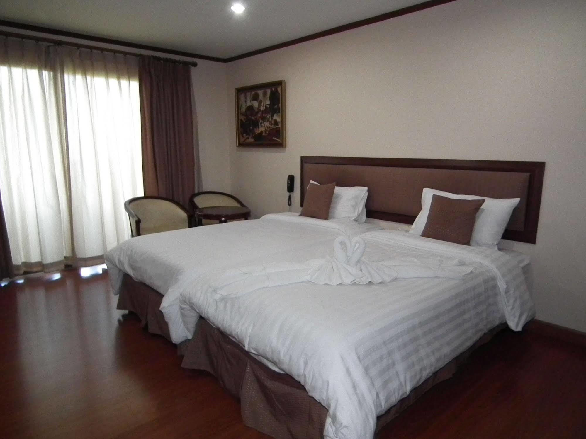 Apartamento Abricole At Pattaya Hill Exterior foto