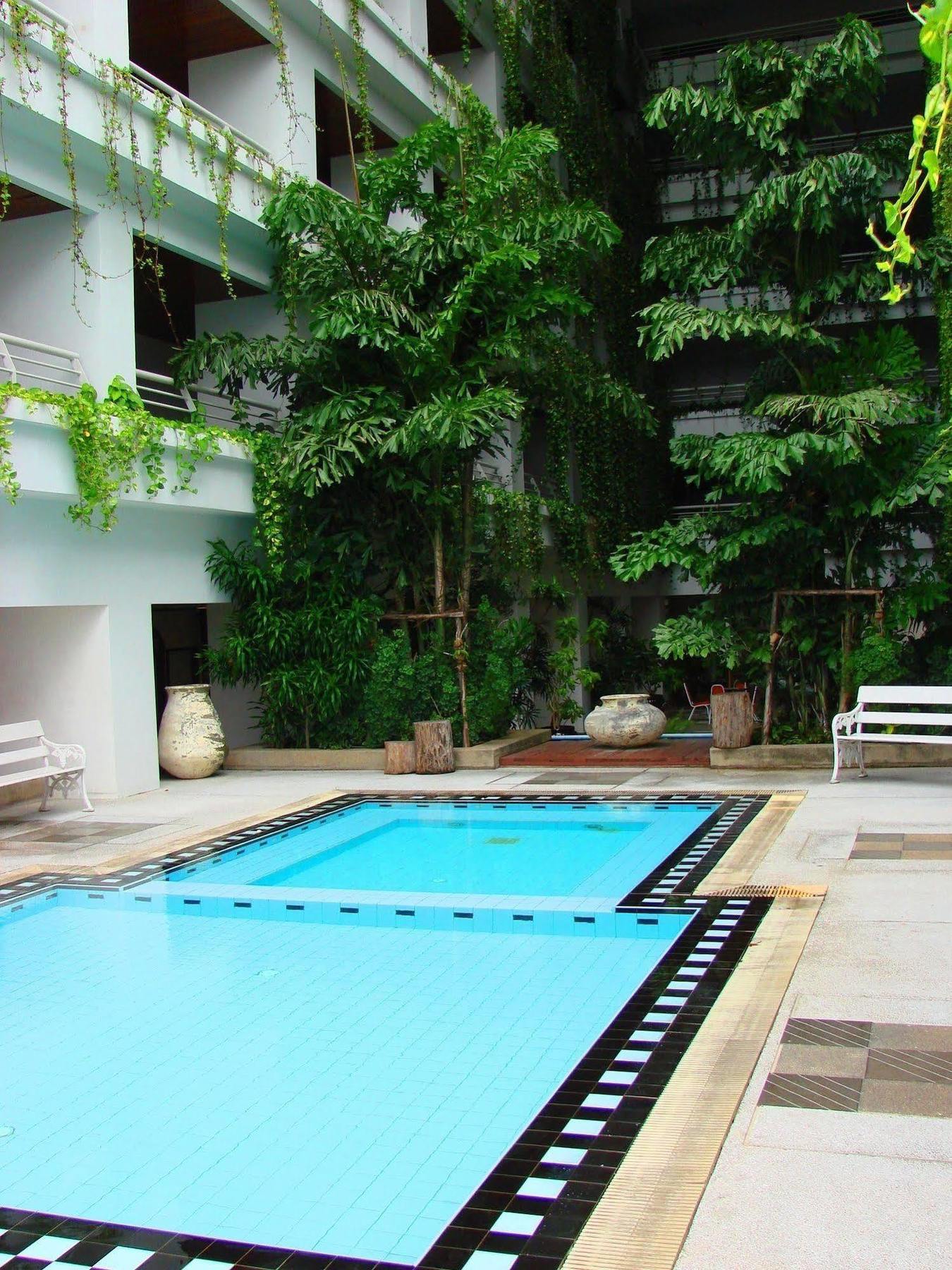 Apartamento Abricole At Pattaya Hill Exterior foto